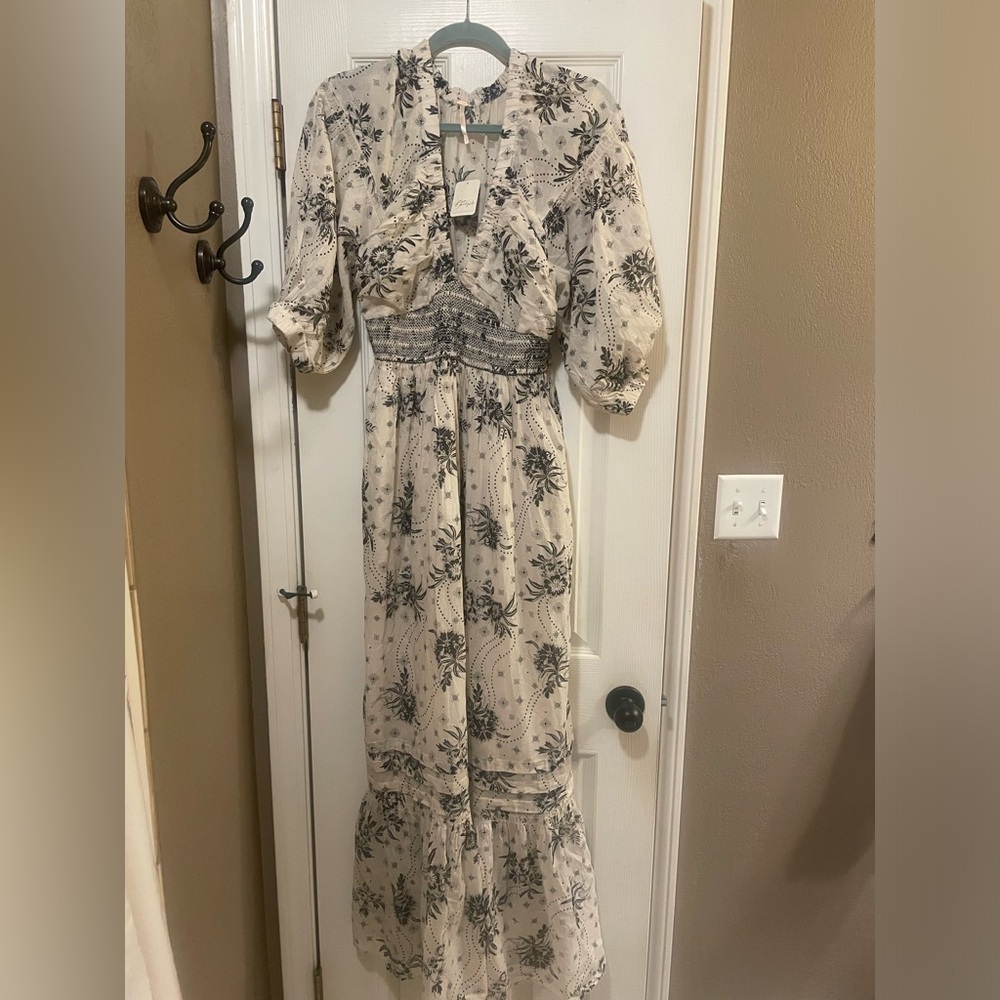 Free People Golden Hour Maxi Dress Color: Ivory Combo Small NWT - Picture 3 of 5